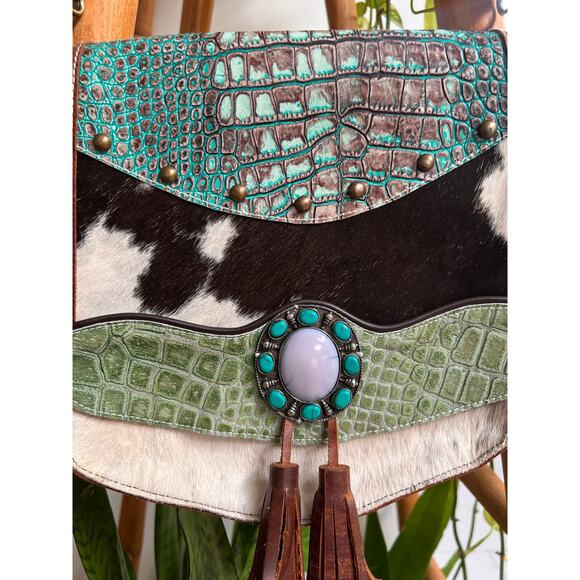 Vintage Cowhide Leather Bag with Turquoise Stones - Picture 3 of 7